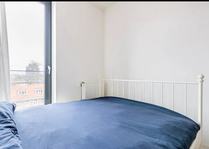 Lejlighed 4-bedroom- Located- 120 Sqr Meter