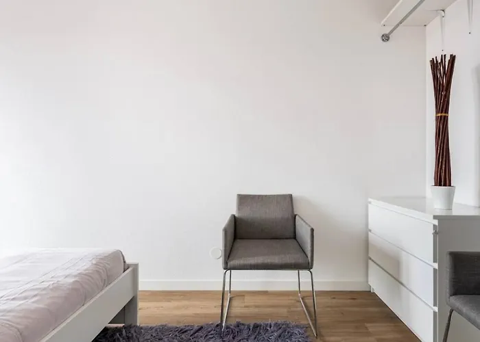 4-bedroom- Located- 120 Sqr Meter Lejlighed Amsterdam