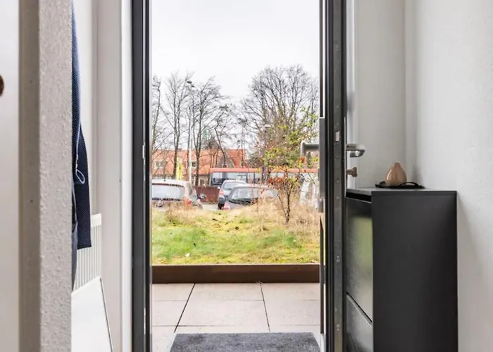 4-bedroom- Located- 120 Sqr Meter Lejlighed