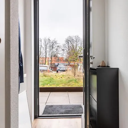4-bedroom- Located- 120 Sqr Meter Appartamento