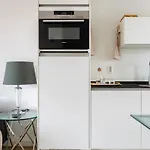 Lägenhet 4-bedroom- Located- 120 Sqr Meter Amsterdam