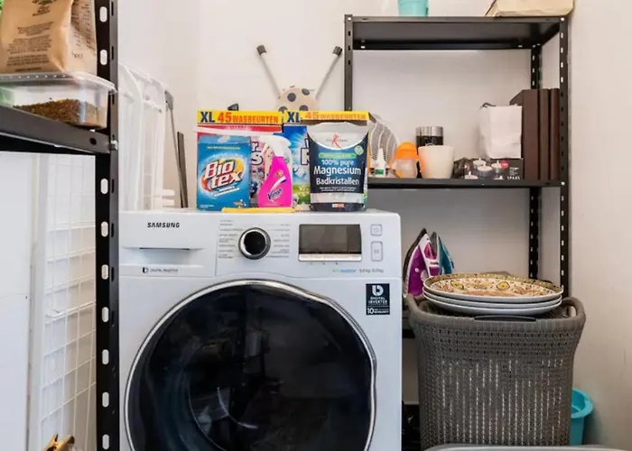 4-bedroom- Located- 120 Sqr Meter דירה