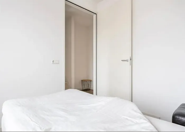 4-bedroom- Located- 120 Sqr Meter *