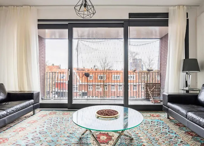 דירה 4-bedroom- Located- 120 Sqr Meter