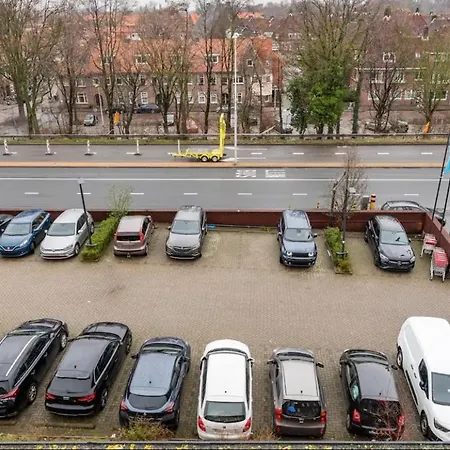 4-bedroom- Located- 120 Sqr Meter Amsterdam