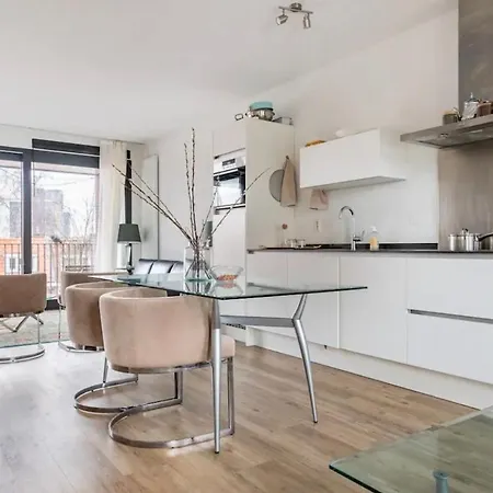 Apartmán 4-bedroom- Located- 120 Sqr Meter Amsterdam