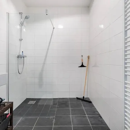 Apartmán 4-bedroom- Located- 120 Sqr Meter